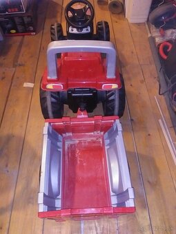 slapaci traktor z vleckou kolobezka trojkolka odrazadlo - 4