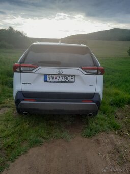 Toyota RAV 4 - 4