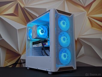 AMD RYZEN 5 7600X/RTX 3080/32GB DDR5/1TB NVMe - 4
