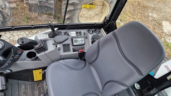 Bager Bobcat E27 - 4