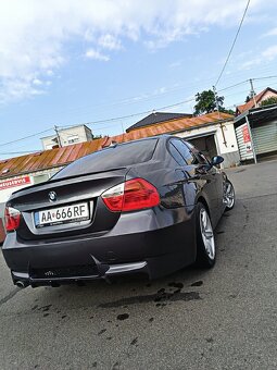 Bmw E90 318D - 4