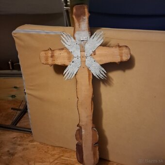 Kríž s Ježišom - 4