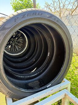 275/35 R20 a 245/40 R20 Pirelli P ZERO - 4