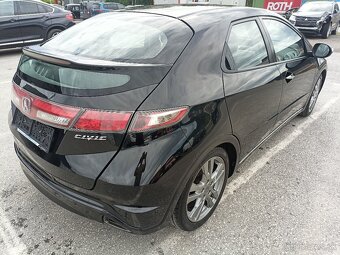 Honda Civic GT 1.8benzin 103kw - 4