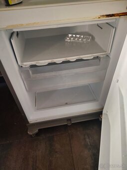 Chladnička Ariston - 4
