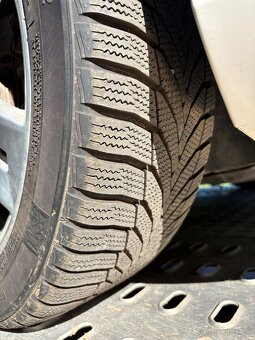 Rozpredam VW Passat b7 Variant 2.0tdi DSG - 4