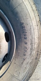 Autobus Karosa kolesá Firestone 29580 R22,5 - 4