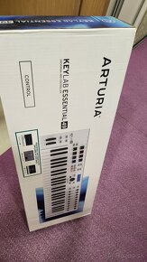 Arturia KeyLab Essential 49 MIDI keyboard White - 4