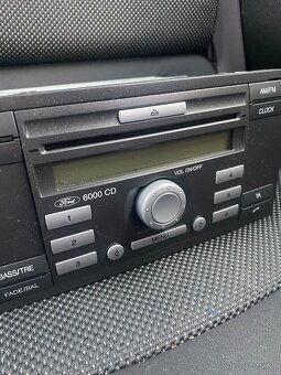 Predám Ford mondeo - 4