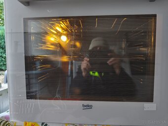 Vstvaná rúra s digestorom BEKO - 4