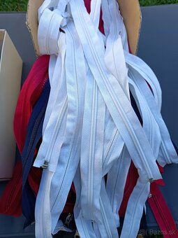 Zips, gombíky a rôzne - 4