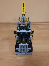 Lego Technic 9397 - Logging Truck - 4