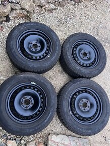 215/65 R16 Ford Kuga - 4