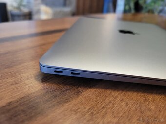 Macbook Air M1 128GB 8GB RAM - 4