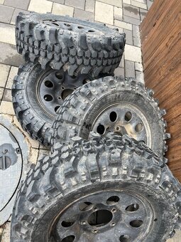 215/70/r15 5x139,7 pneu - 4