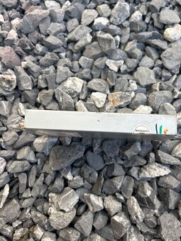 AUDI A4 A6 A8 Q7 Q5 DAB 4E0 035 563 - 4
