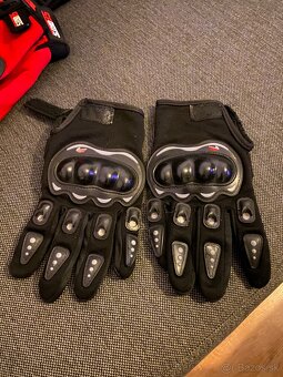 Predám nové nepoužité rôzne kvalitné rukavice - 4