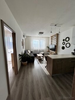 Klimatizovaný 3-izbový byt s balkónom, parkovanie - 4