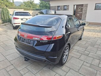 Honda Civic 8g, 1.4 benzin automat ufo - 4