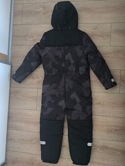 Predám detskú zimnú kombinézu veľ. 140cm. - 4