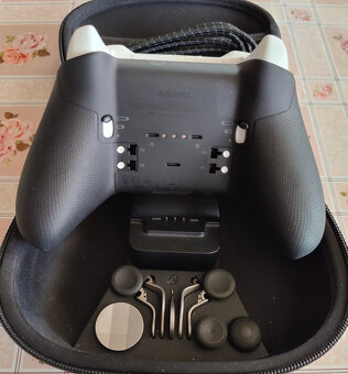Xbox ELITE Series 2, aj 1. gen ovladace, doplnky - 4
