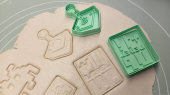 RETRO ARCADE COLLECTION - vykrajovačky set - 4