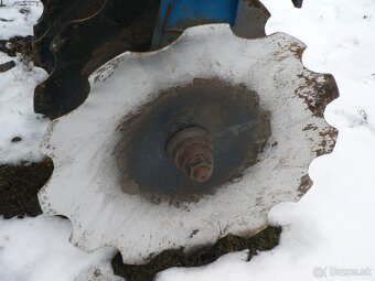 NESENÝ DISKOVÝ PODMÍTAČ - 4