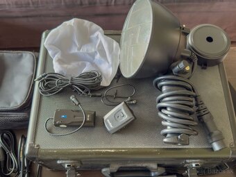 Blesk Godox EX600 - 4