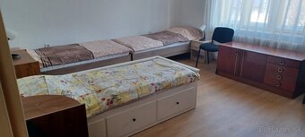 3 i RD na prenájom pre firmu - najviac pre 7 osôb - Levice - 4