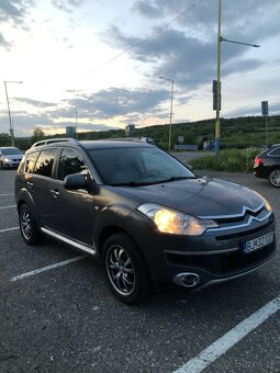 Citroën C-Crosser/2.2 HDi Exclusive 4x47miesne - 4