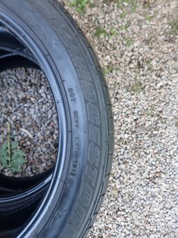 Predam pneu 235/45r18 - 4