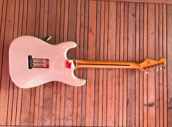 Squier Classic Vibe Stratocaster “Mary Kaye” (FSR) - 4