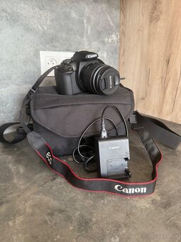 Canon EOS 2000D - 4