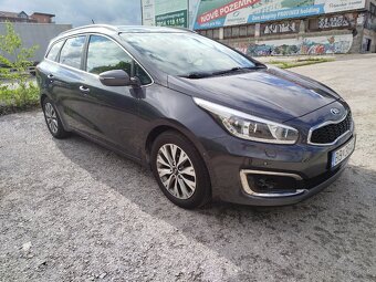 Kia ceed sw - 4