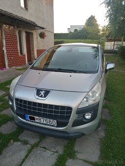 Peugeot 3008 1.6 Hdi r. 2010 - 4