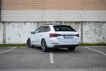 Škoda Superb Combi 2.0 TDI SCR Sportline 4x4 DSG White - 4