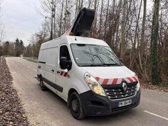 Renault master plošina 12,5m - 4