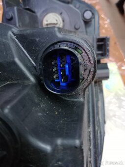 Predam svetlo Kia Rio - 4