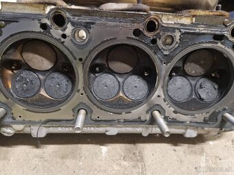 Hlavy motora 2.6 benzín, 125 kW - 4