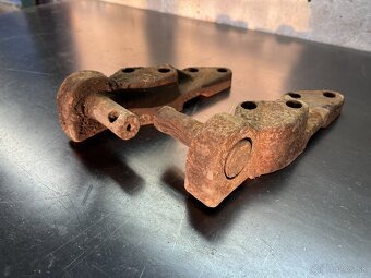 držiaky spodných ramien zetor major - 4