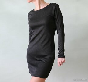 Nové čierne šaty s trblietkami Divided veľ. L - 4