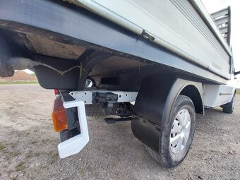 Predam ford transit 2.4tdci 74kw 6miest valnik rv2009 - 4