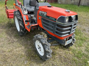 Malotraktor Kubota B72 s rotavatorem - 4