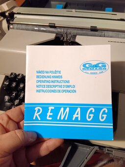 Predám písací stroj značky Remagg - 4