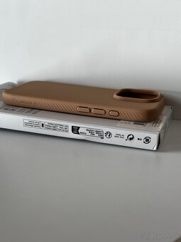 Spigen Liquid Air Rose Titanium iPhone 16 Pro - 4