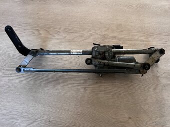 Mechanizmus stierania, motorček stieračov OCTAVIA II - 4