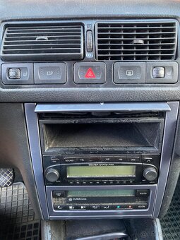 Golf 4 - 4