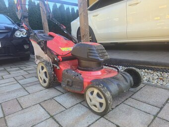 Predám elektrickú kosačku HECHT 1800 W - 4