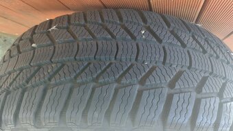 Predám zimnú Pneumatiku General 235/50 r19 103V - 4