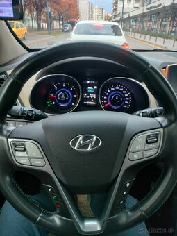 Hyundai Santa Fe Santa Fe 2.2 CRDi VGT 4x4 Elegance AT 145kW - 4